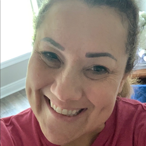 Meet your Posher, Heather - Picture 1 of 1